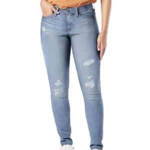 Signature By Levi Strauss Gold Label Traditional Jeans NWT